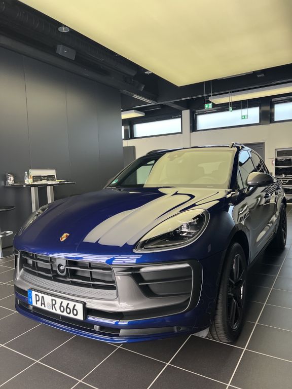 Image of Porsche Macan