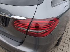 MERCEDES-BENZ C 220 d T Avantgarde~MultiBea.~Pano~Burm~HuD