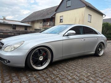 2004 Mercedes-BENZ CLS — фото 4