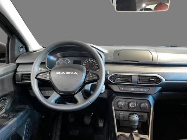 Fahrzeugabbildung Dacia Sandero Essential ECO-G 100