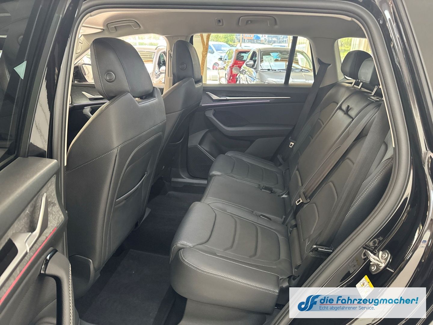 Fahrzeugabbildung SKODA Kodiaq 2.0 TDI 110 kW Selection HUD AHK-klappbar