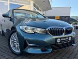 BMW 3 330 e Luxury Line/INDIVIDUAL/Navi/TÜVNeu - BMW 330 mit Hybrid-Antrieb