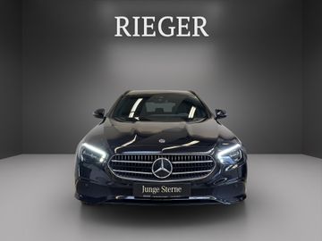 Mercedes E 200 - 2