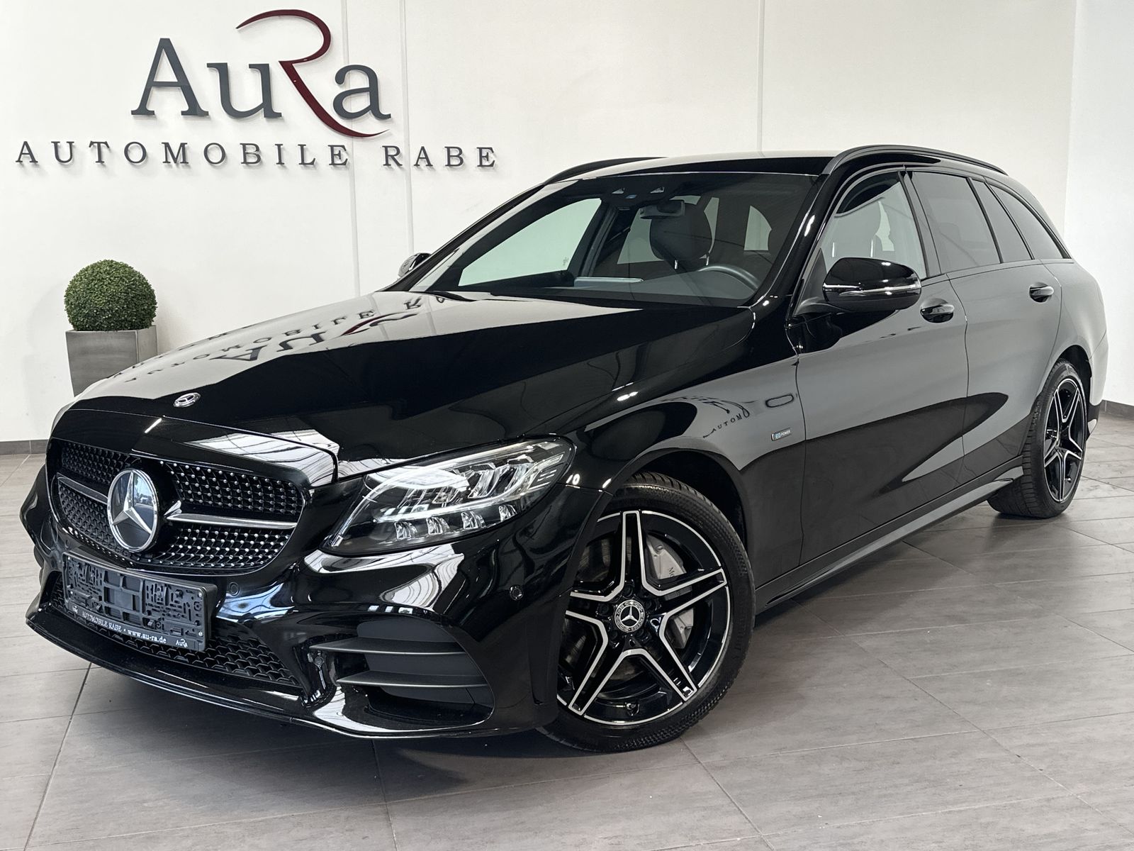 Fahrzeugabbildung Mercedes-Benz C 300de T AMG-Line NAV+LED+KAM+BURMESTER+CARPLAY
