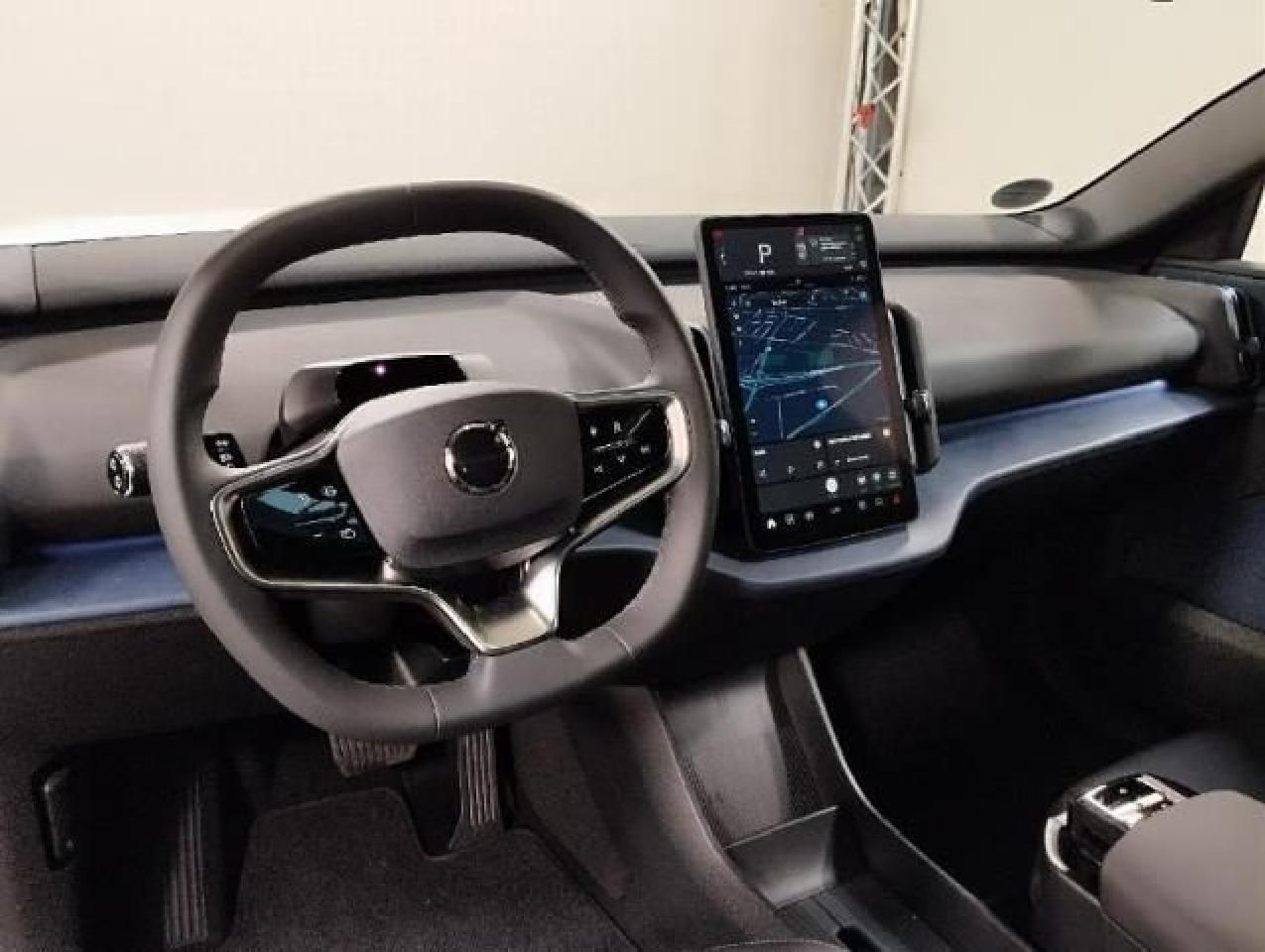 Fahrzeugabbildung Volvo EX30 Ultra 2WD Pure Electric