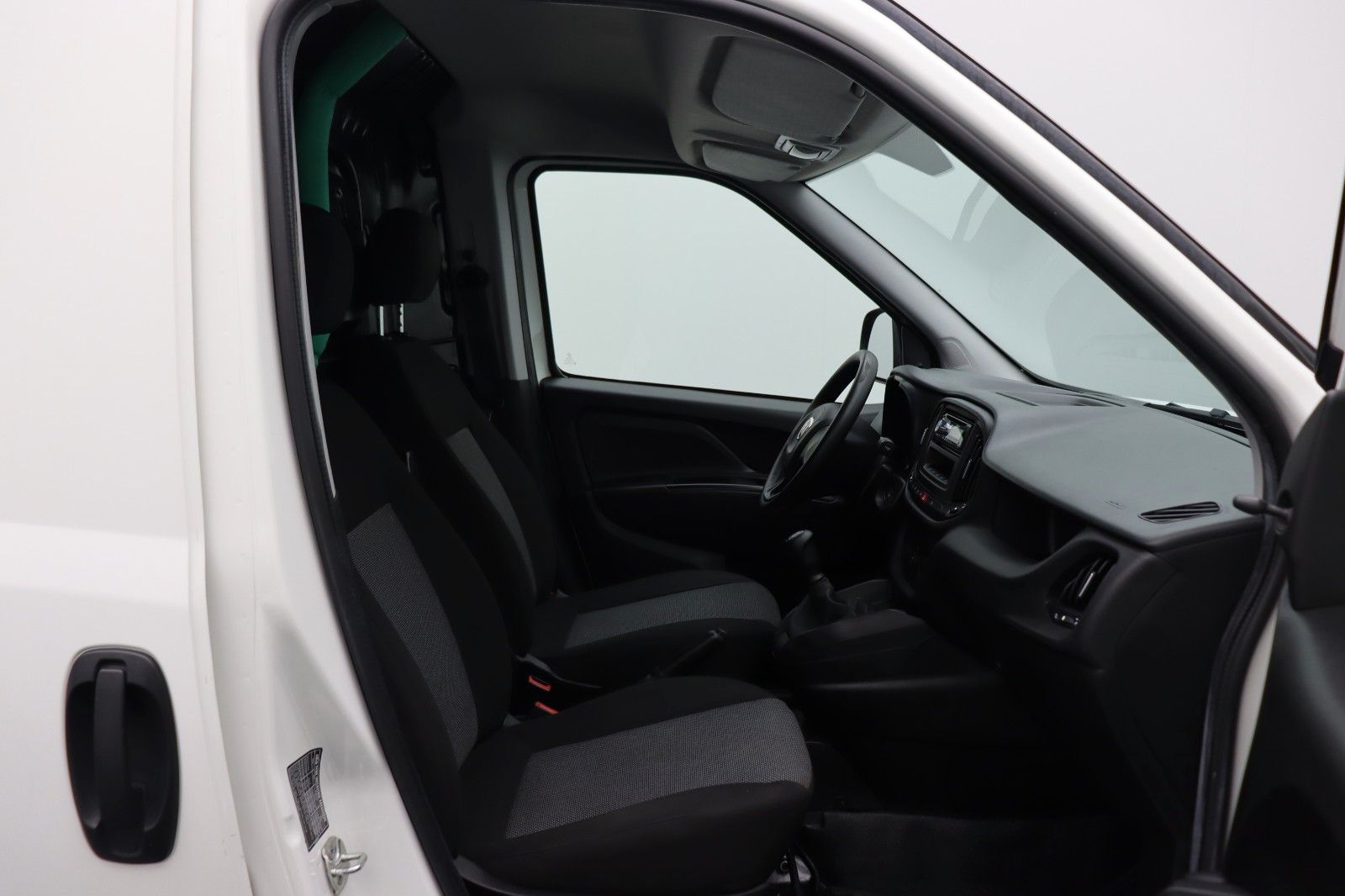 Fahrzeugabbildung Fiat Doblò 1.3 Basis Kasten