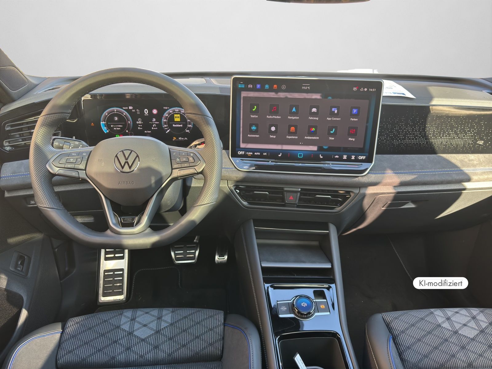 Volkswagen Tiguan R-Line 2,0l TDI DSG Black Style, Pano, AH imagem 3