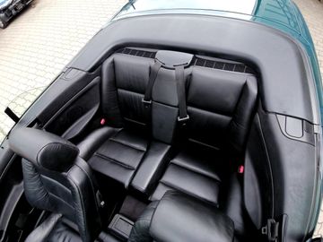 BMW 320 3 Cabrio (E36) 320i