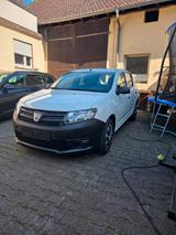 Dacia dacia sandero II 1,2  TÜV neue - Dacia Sandero mit Benzin-Antrieb: Kleinwagen, 1.2