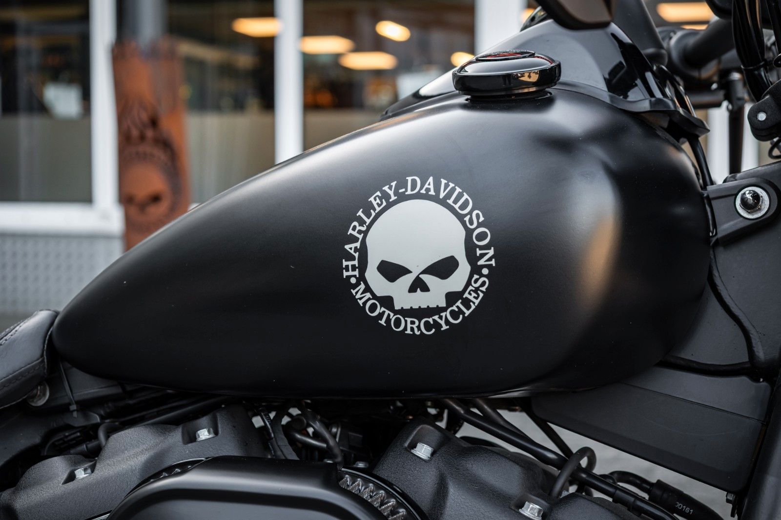 Fahrzeugabbildung Harley-Davidson FXFBS FAT BOB 114 CUI SOFTAIL - Penzl - Avon