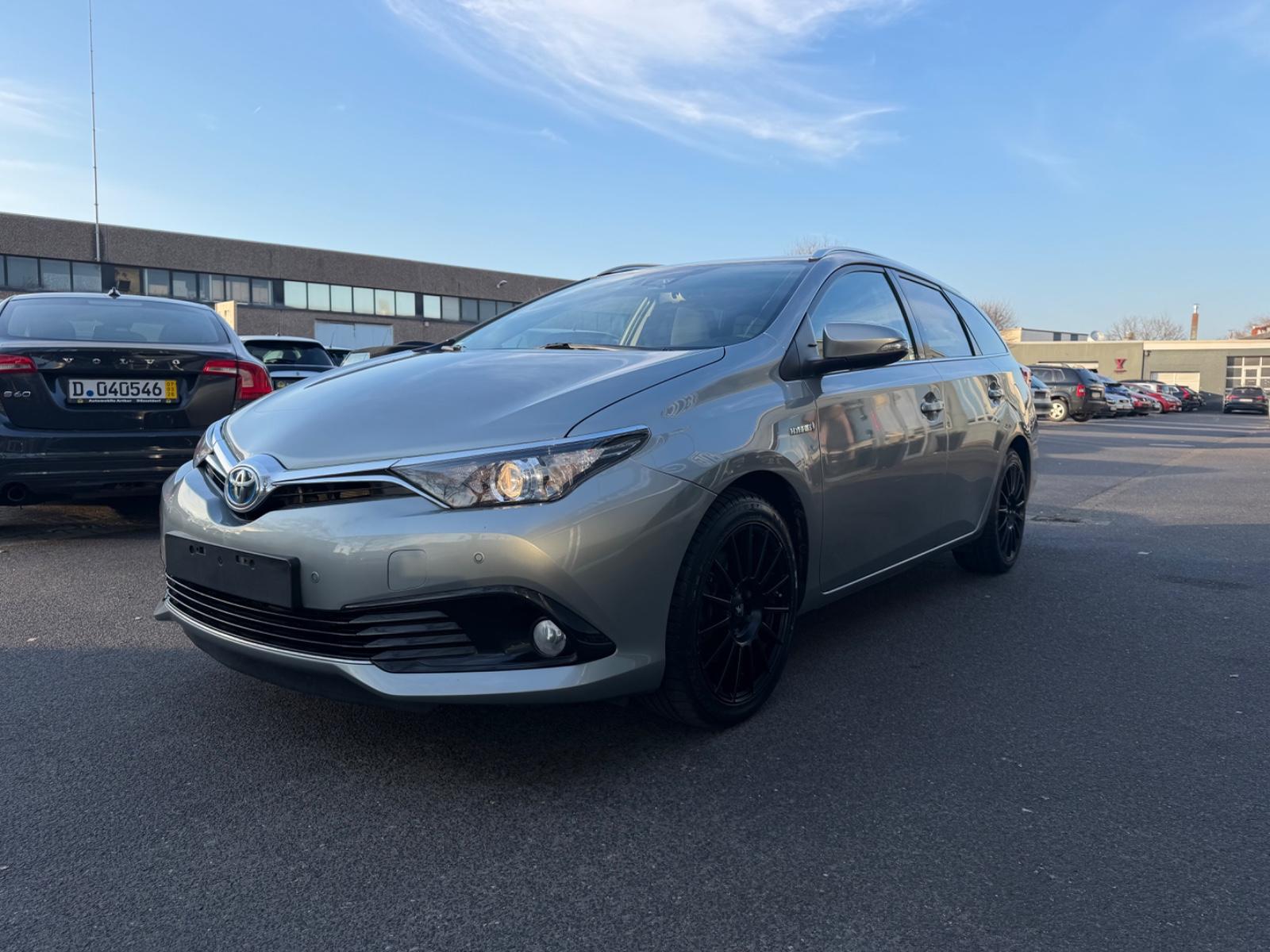 Toyota Auris Touring Sports Hybrid Edition-S+