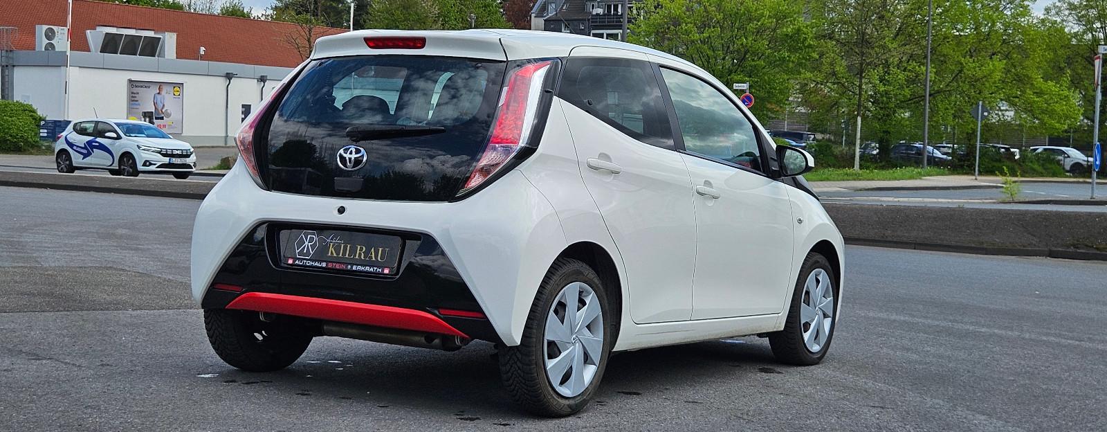 Toyota Aygo Edition Automatik Touch Navi Schaltwippen