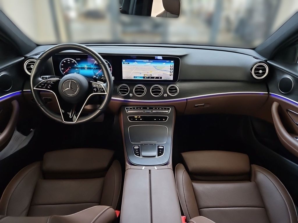 Fahrzeugabbildung Mercedes-Benz E 400 dT 4M Avantg. Distronic+ SDHZ Sitzkl. 360°