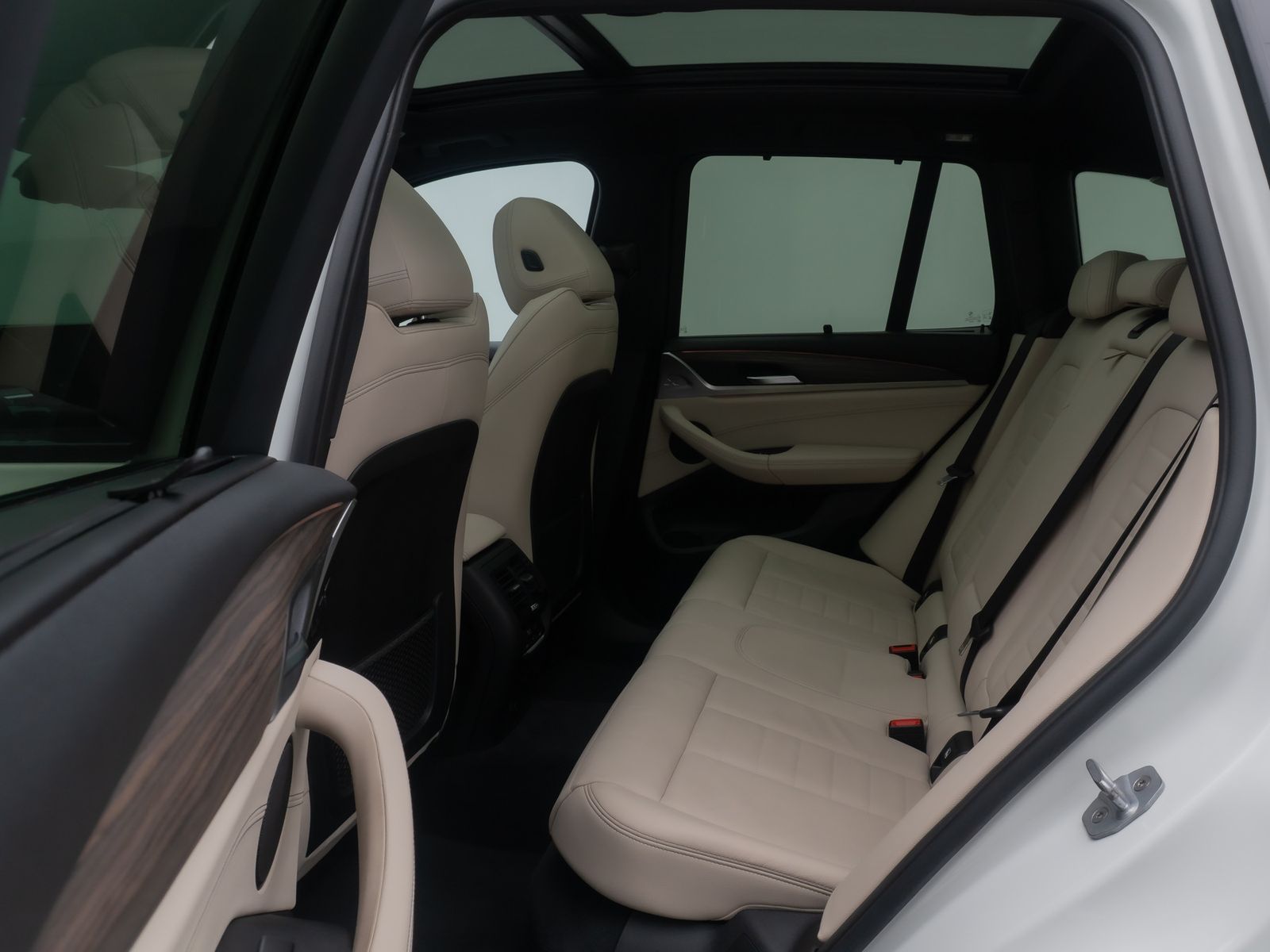 Fahrzeugabbildung BMW X3 xD20d M Sport Kamera Panorama HUD DAB HiFi