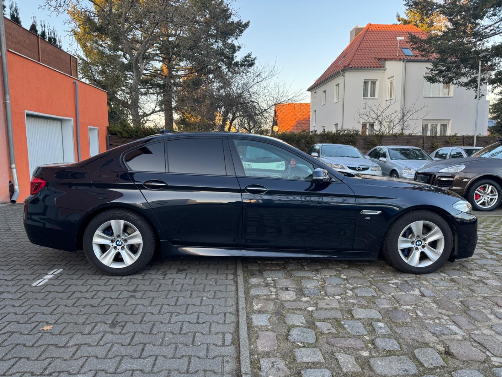 BMW 530 5 Limousine 530 d M-Sport *NAVI*HEAD-UP*BI-X