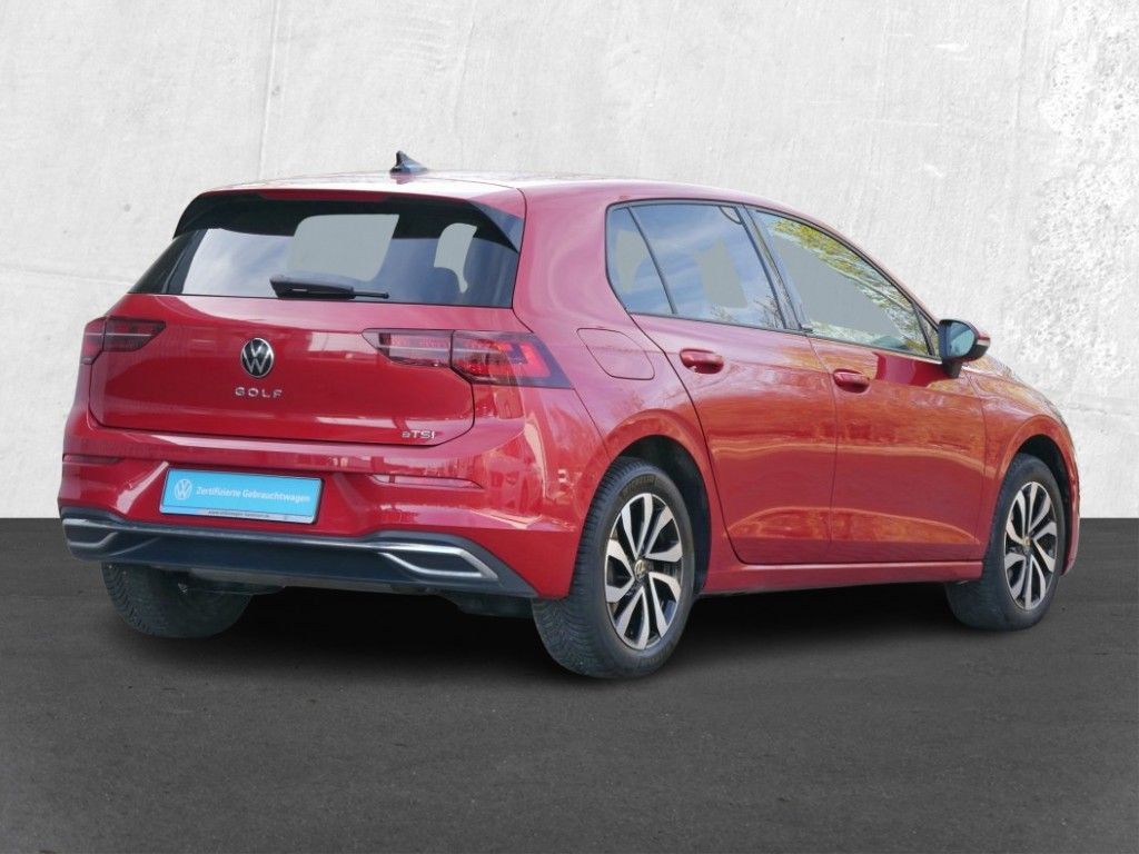 Volkswagen Golf VIII 1.5 eTSI DSG Active ACC DigCockpit Nav imagem 3