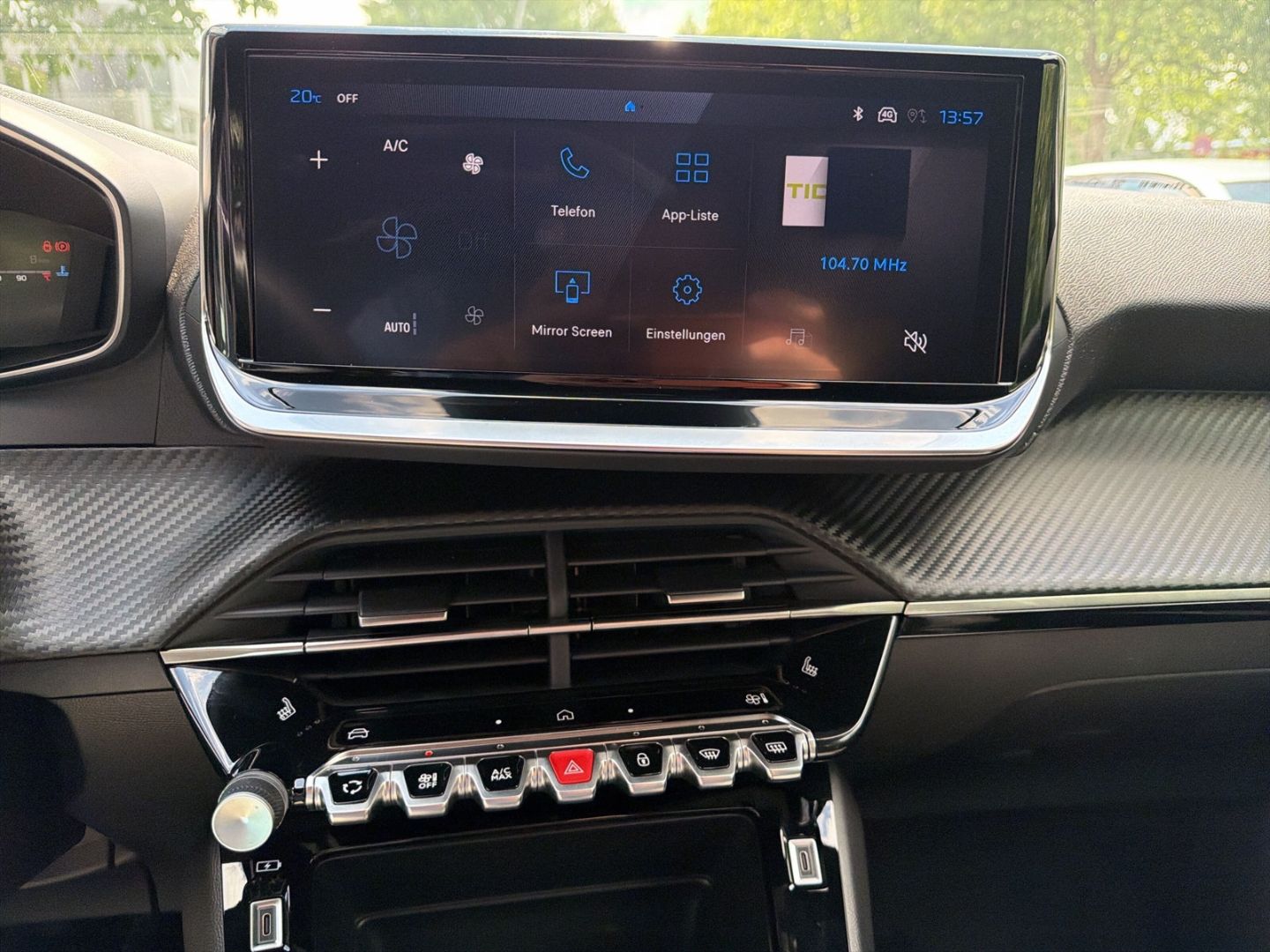 Peugeot 2008 - Bild 11