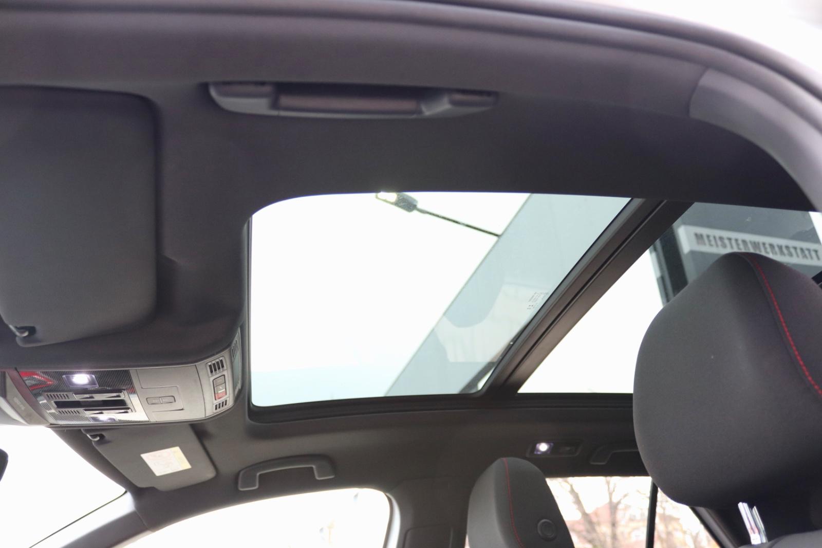 Volkswagen T-Roc R-Line Sport 4Motion Pano ACC Kamera Navi, миниатюра 27