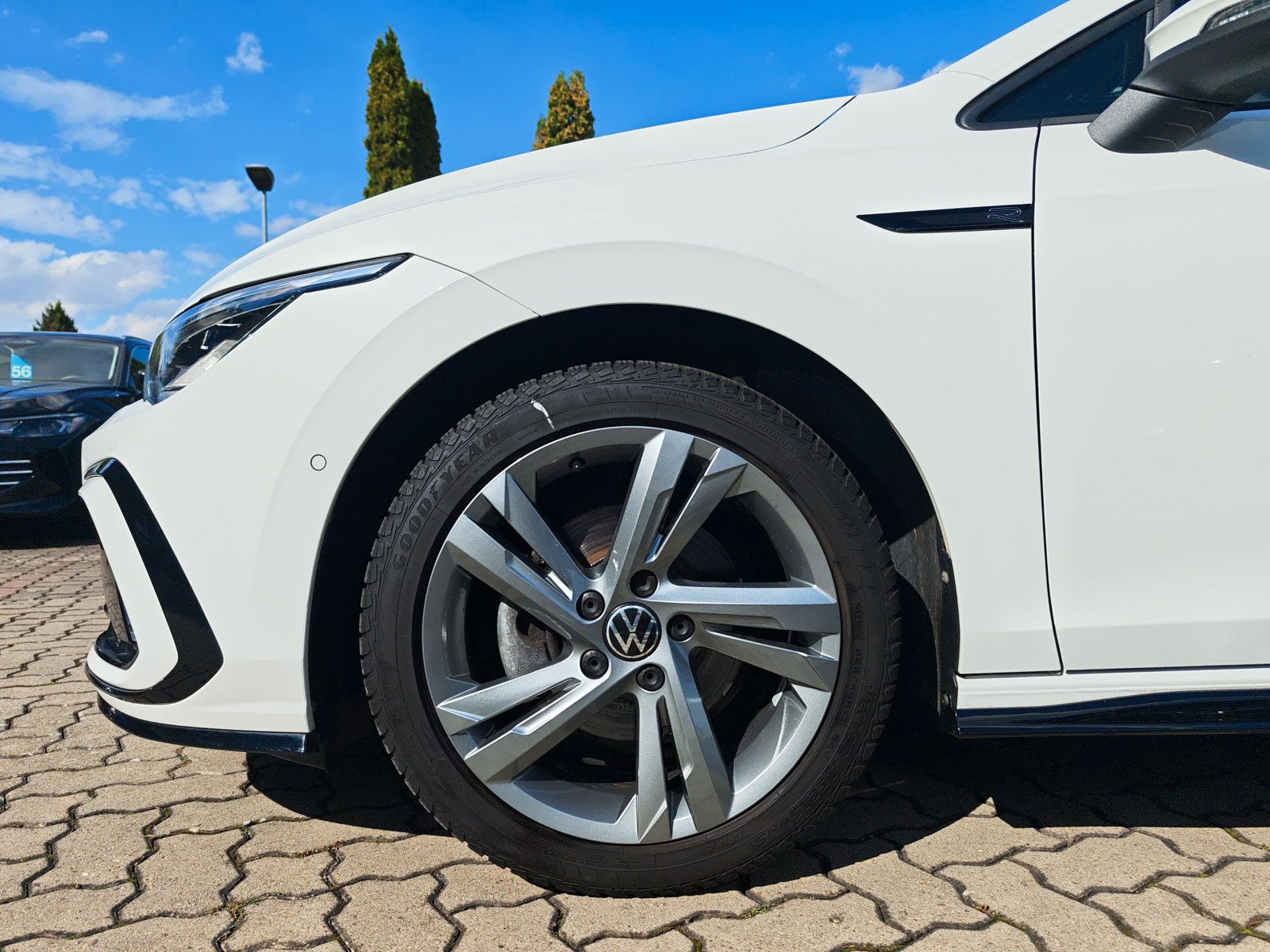 Golf R-Line eTSi DSG LED IQ Drive