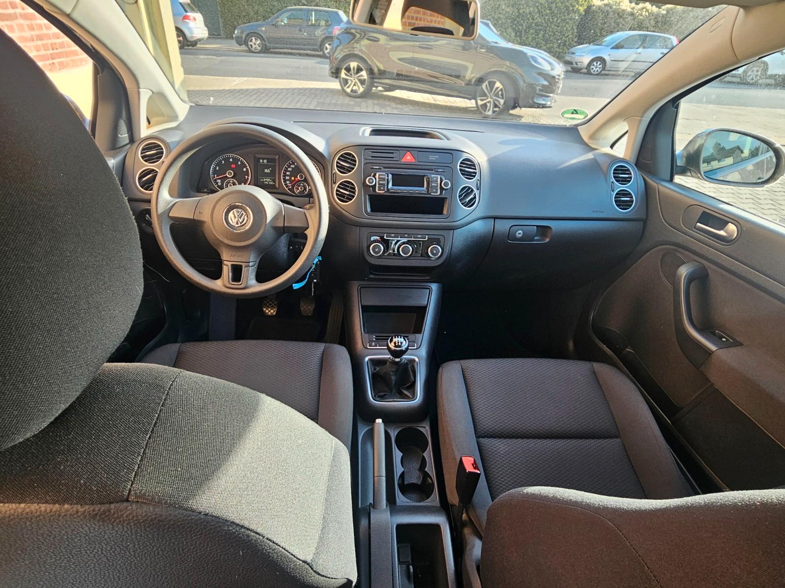 Volkswagen Golf Plus 2011 — photo 8