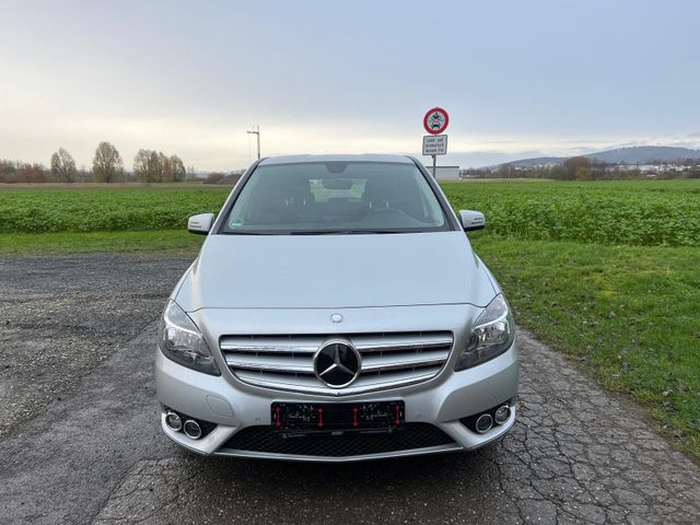 Mercedes-Benz B 180 B -Klasse B 180 NAVI AHK