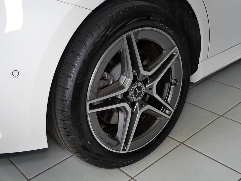 Mercedes-Benz A 250 e , AMG 360 DISTR KAMERA PANO SPUR STANDH