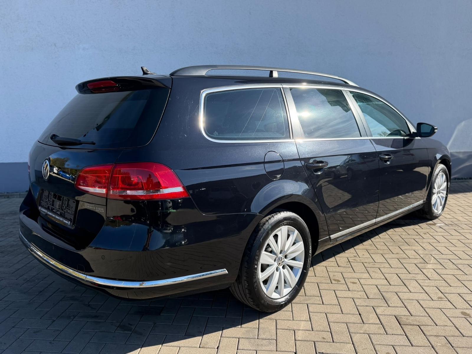 Volkswagen Passat 2013 — interior