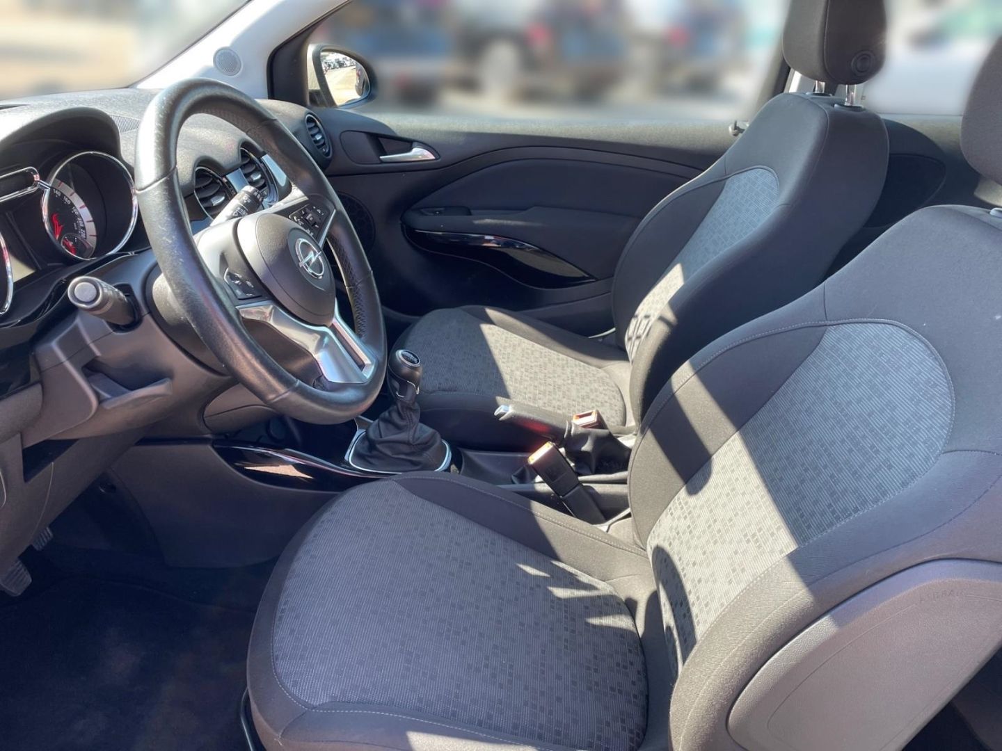 Fahrzeugabbildung Opel Adam 1.4 Jam Sitz und Lenkradheizung Parksensore
