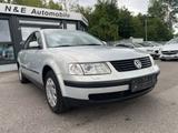 Volkswagen Passat 2,3 VR5 Highline *Unikat*5-Zylinder*SHG* - Volkswagen Passat mit Benzin-Antrieb: Allradantrieb