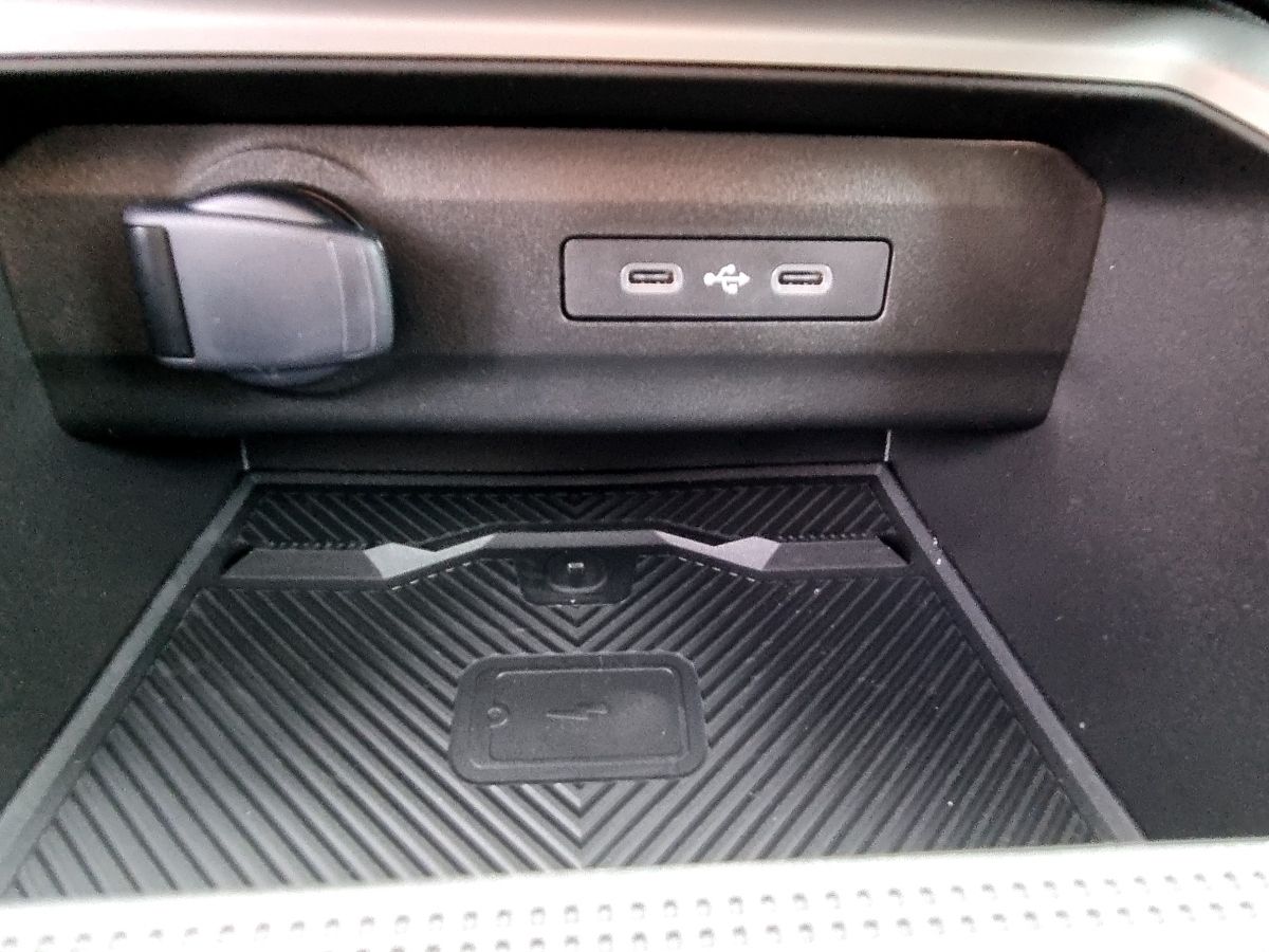 Fahrzeugabbildung Dacia Bigster Extreme hybrid-G 150 4x4