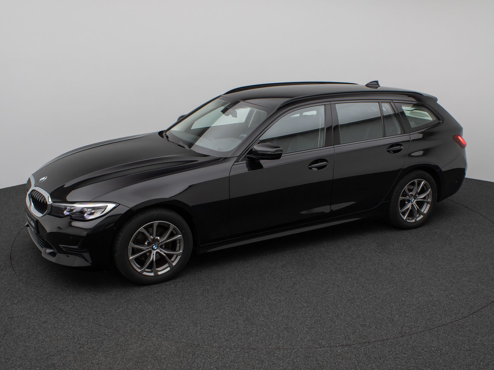 Fahrzeugabbildung BMW 320d SportLine DAB PDC Geschwindigkeitsreg Alarm