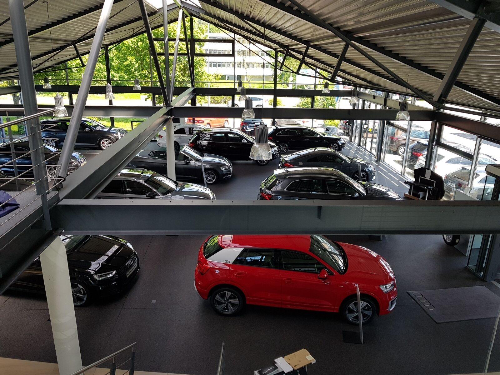 showroom-image-bottom