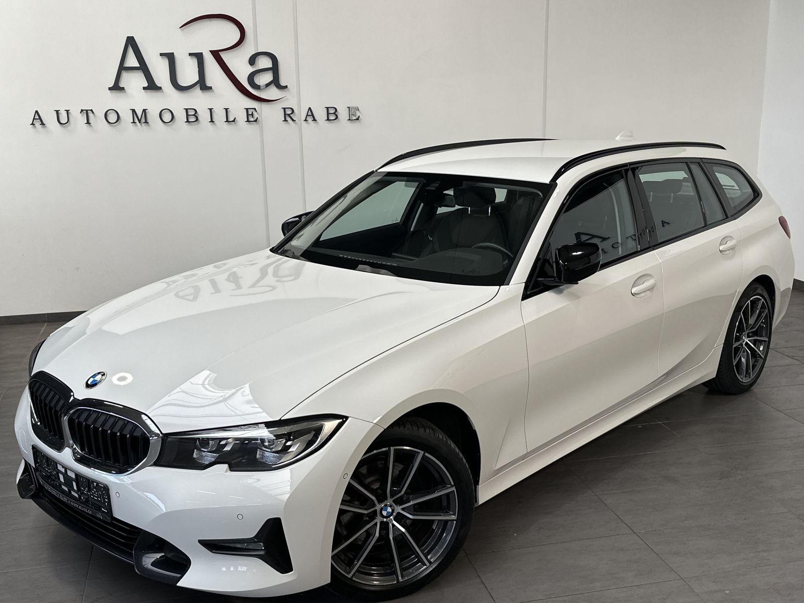 Fahrzeugabbildung BMW 320d Touring Sport-Line NAV+LED+HIFI+KAMERA+18ZO