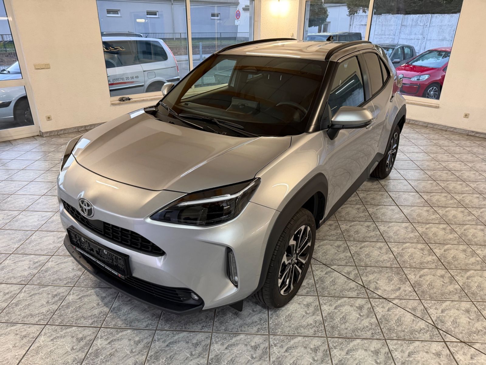 Toyota Yaris Cross 1,5-l-VVT-iE/Navi/AHZV/Sitzheizung imagem 2