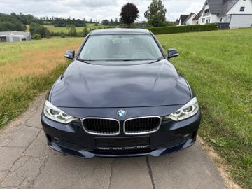 BMW 318 - 12