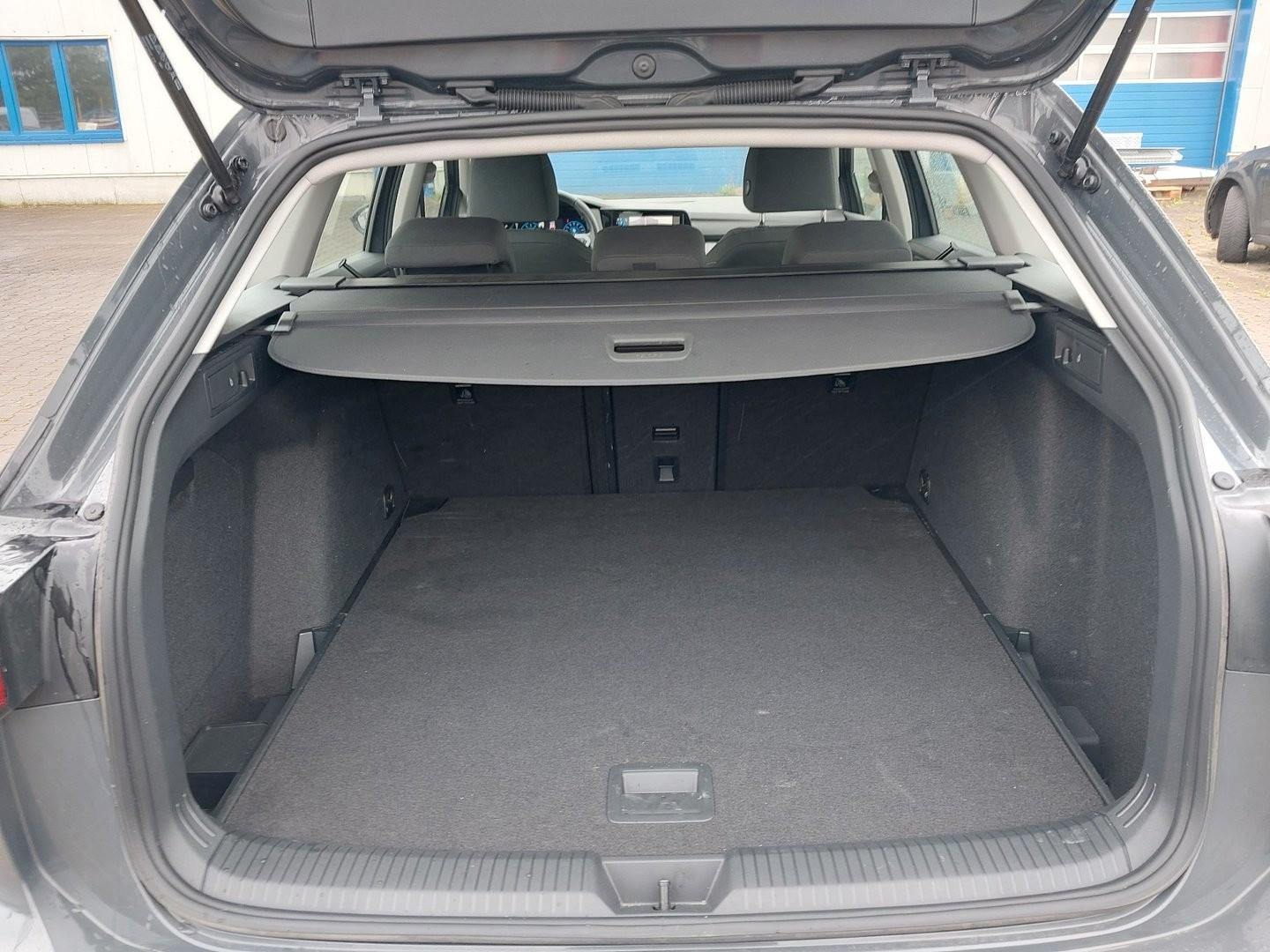 Volkswagen Golf VIII Variant Life NAVI SHZ LED ALU PDC ACC, миниатюра 12