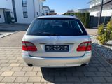 Mercedes-Benz E 280 CDI 4MATIC T AVANTGARDE Avantgarde - Mercedes-Benz E 280: Cdi 4matic