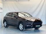 Porsche Cayenne E-power*Rotes Leder*Scheckheft*1.Hand - Porsche Gebrauchtwagen in Wesel