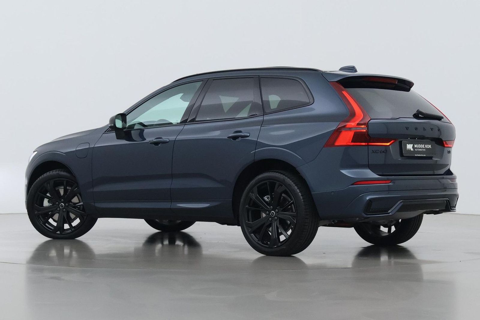 Volvo XC60 T6 Plus Black Edition | Harman/Kardon | pan imagem 2