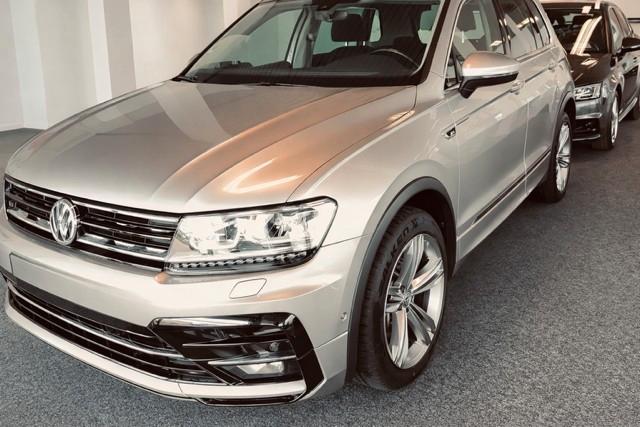 Volkswagen Tiguan Highline 4Motion, 19 Zoll, AHK, R-Line