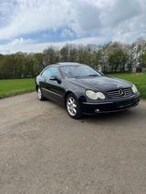 Mercedes-Benz Mercedes CLK 200 Kompressor (W209) | 163 PS | Au - Mercedes-Benz: Clk A209