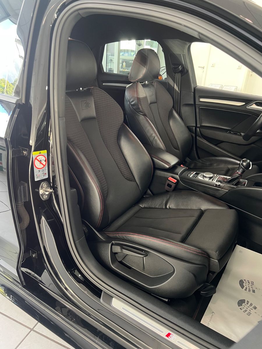 Fahrzeugabbildung Audi S3 Lim. 2.0 TFSI quattro * ALL BLACK *