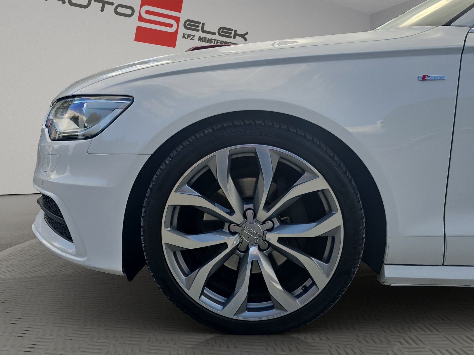 Fahrzeugabbildung Audi A6 Avant 3.0 TDI quattro 3x S-Line Voll