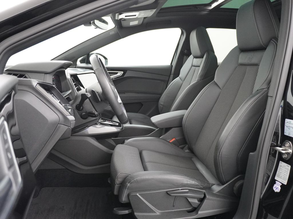 Audi Q4 e-tron 35 Launch edition S Competition 55 kWh