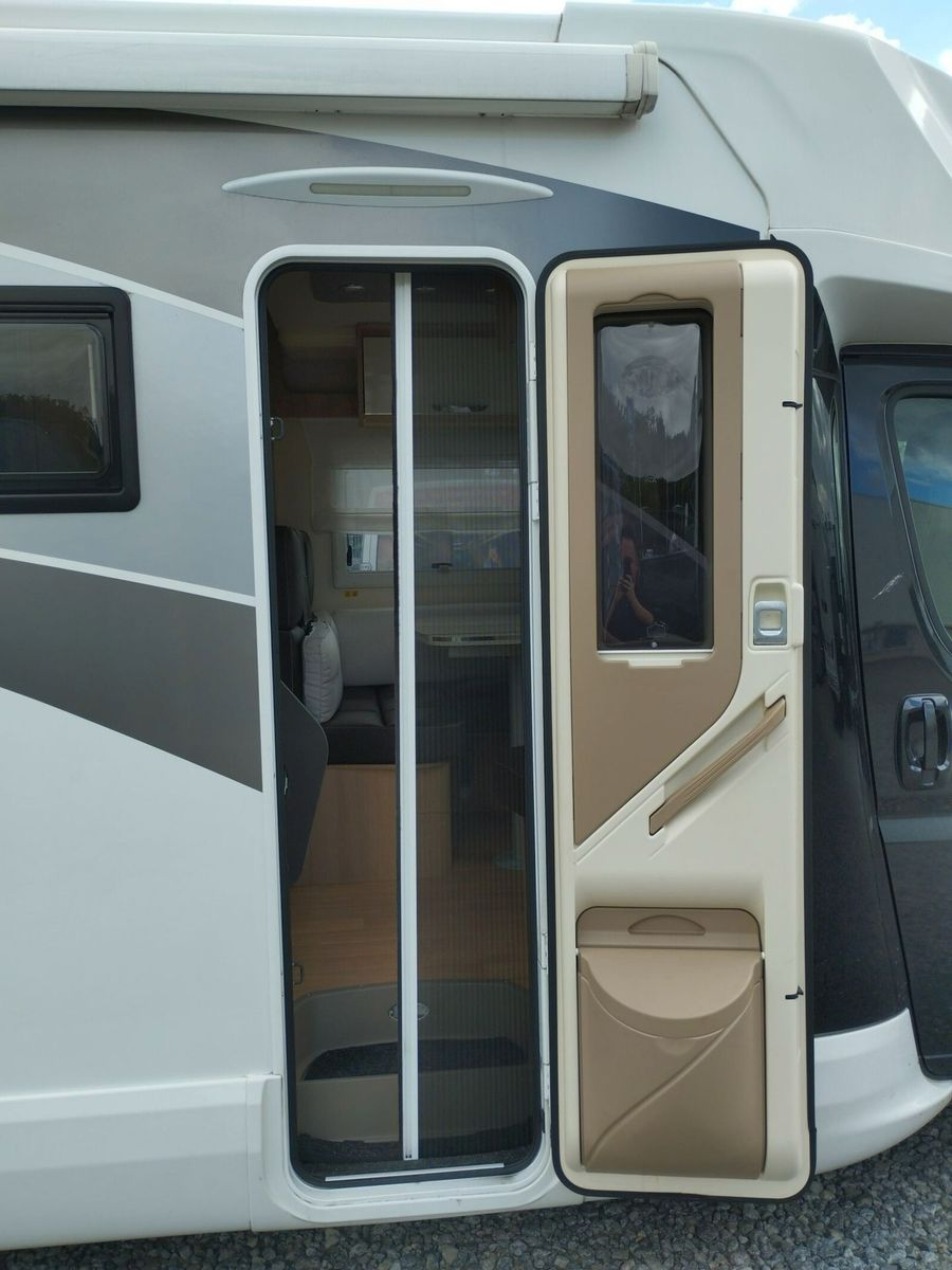 Fahrzeugabbildung Forster T 699 EB SAT,Solar,Markise,RK