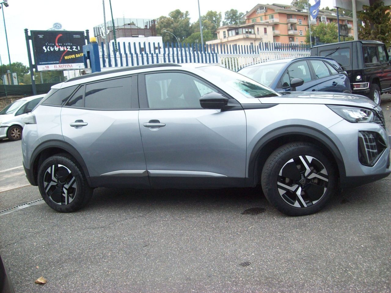Peugeot 2008 PureTech 130 S&S EAT8 Allure imagem 2