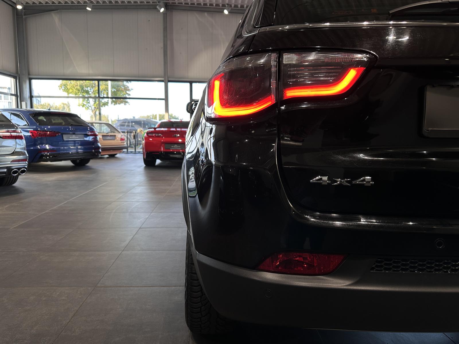 Jeep Compass Limited 4WD *AHK, NAVI, CARPLAY*