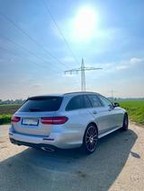 Mercedes-Benz E 400 4MATIC AMG Line  - Mercedes-Benz E 400 in Köln