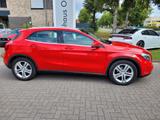 Mercedes-Benz GLA 200 GLA -Klasse - rote Mercedes-Benz GLA 200
