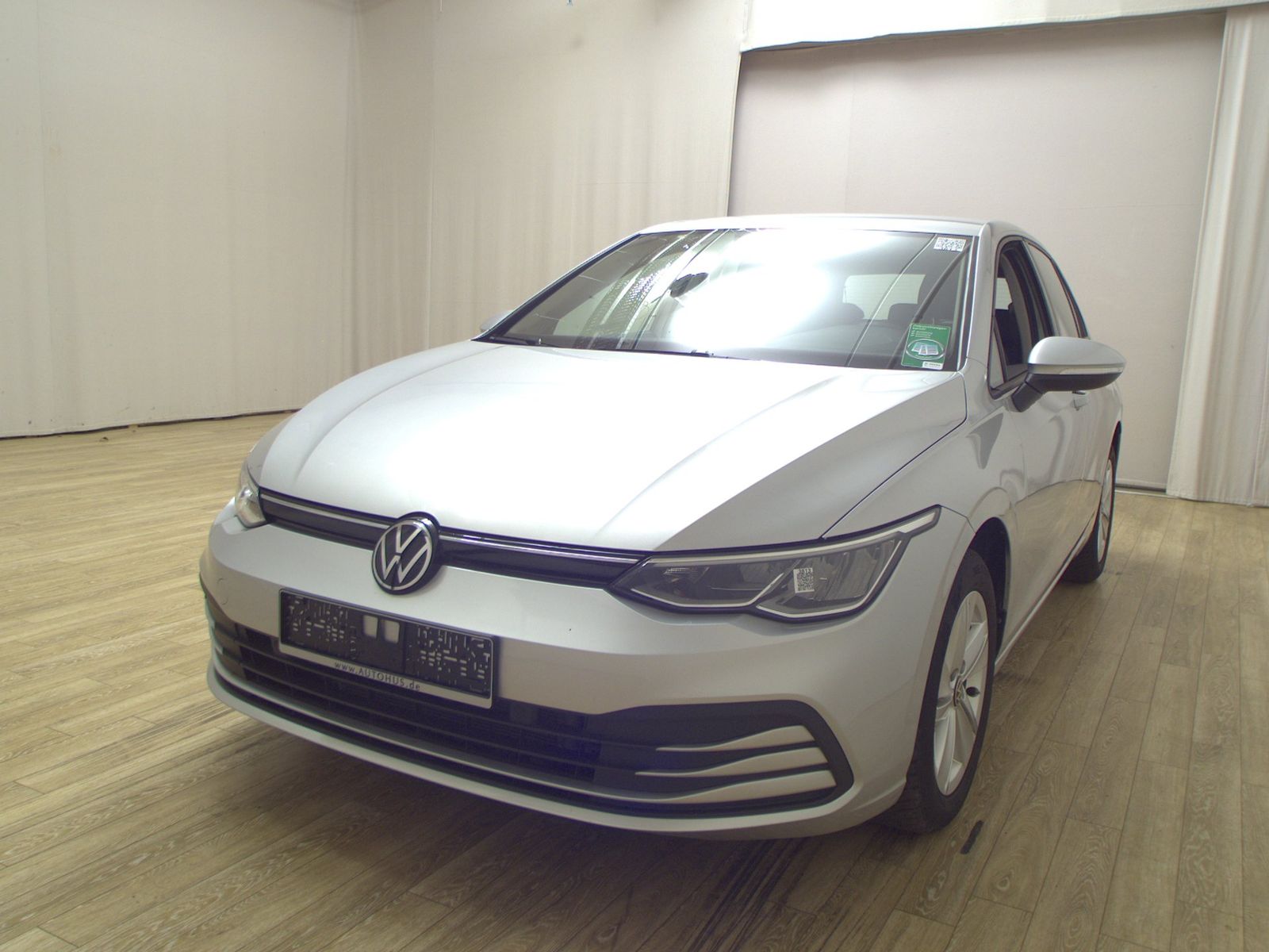 Volkswagen Golf-8 2.0 TDI Life Navi LED DC AHK PDC Shz imagem 2